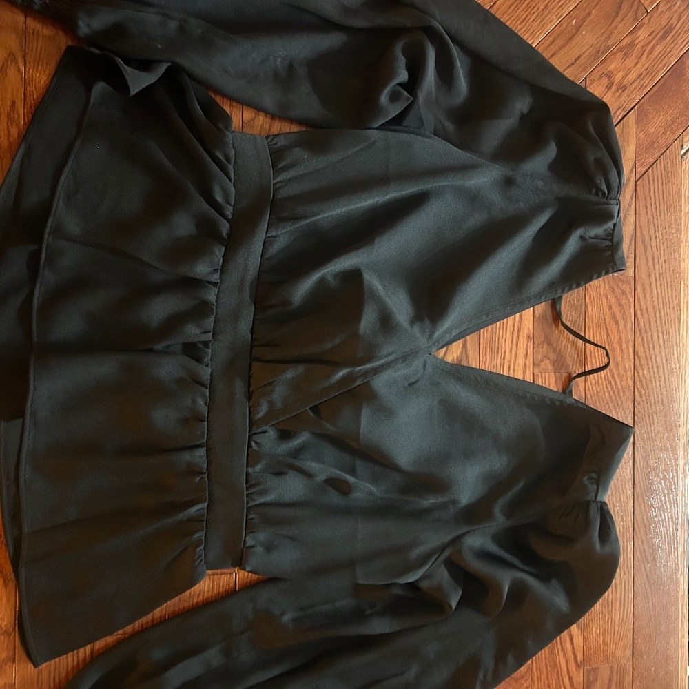 Express top with detailed back